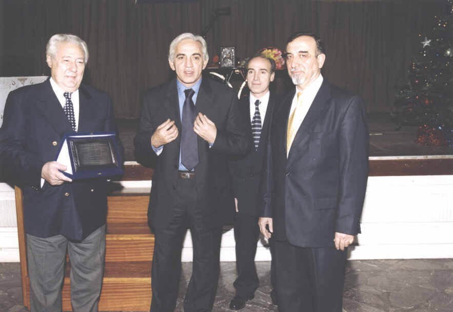 ARMAND CASSAB - O  Δήμαρχος Π. Φαλήρου κ. Χατζηδάκης Ο γενικός γραμμ. κ. Σ. Νικήτας και ο Πρόεδρος μας κ. Δ. Ιωαννίδης 